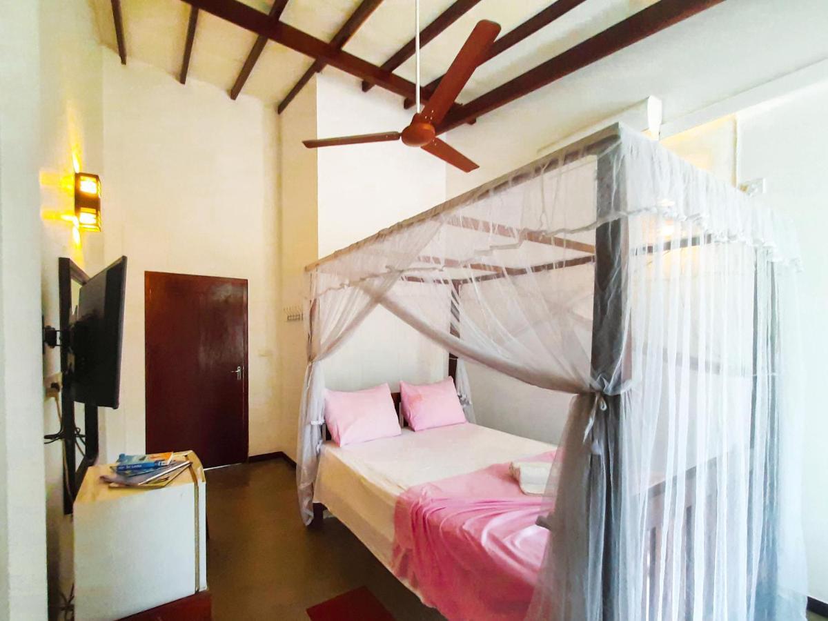 Unawatuna Guest Extérieur photo